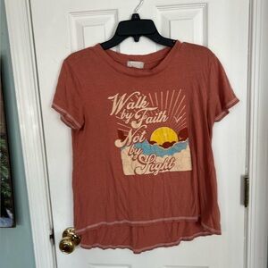 Altar'd State Womens T-Shirt graphic print